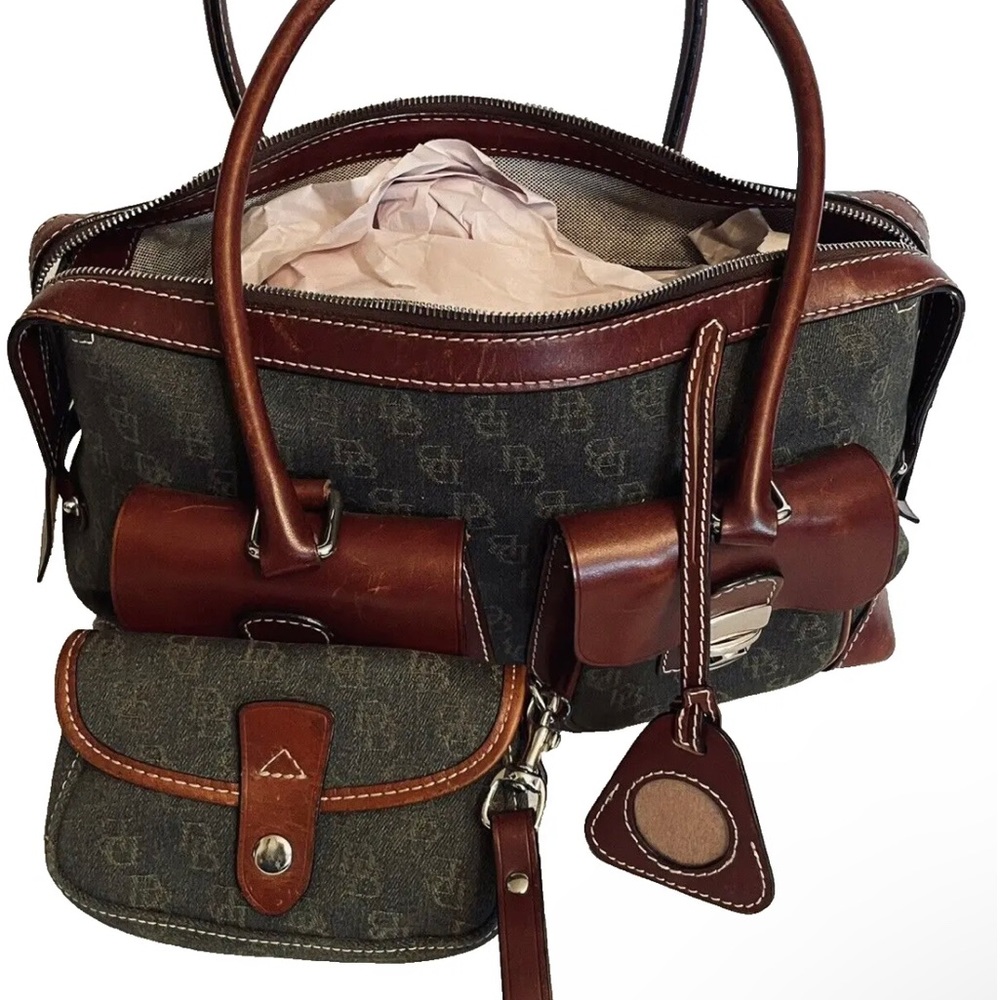 VTG Dooney & Bourke Handbag Canvas & Leather Green w/Leather Accent Wristlet/Tag
